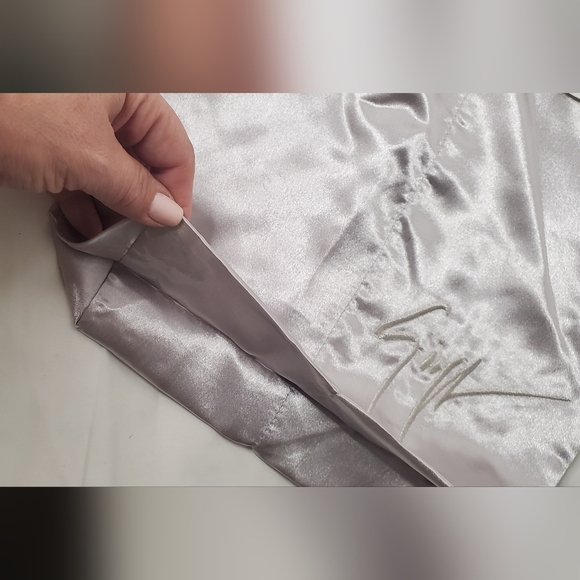 GIUSEPPE ZANOTTI- double shoe bag in satin silver - Picture 6 of 6